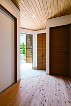 木の家スタイルの玄関 株式会社加度商の事例画像