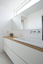 シンプルモダンスタイルの洗面所 株式会社加度商の事例画像