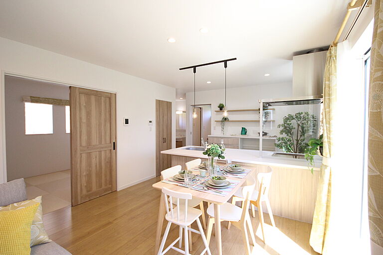 株式会社マスターピースの公式画像_リビング4