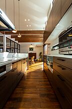 シンプルモダンスタイルのキッチン 株式会社谷川建設の事例画像