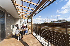 さんわの家の施工事例「開放感と木の温もりに包まれた「平屋のおうち」」の画像2