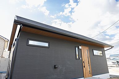 さんわの家の施工事例「ぬくもりを感じる平屋」の画像