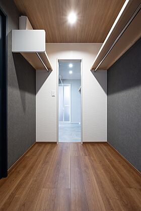 さんわの家の施工事例「深みを楽しむネイビーモダンの住まい」の画像6