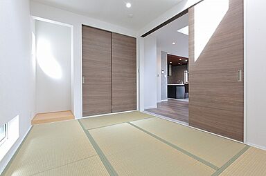 LILY’S HOMEの施工事例「吹抜が印象的なお家」の画像5