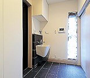 株式会社土屋ホーム 東日本営業本部の施工事例「第二の故郷を外断熱で快適に、四季折々の自然と親しむ週末」の画像1