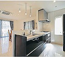 株式会社土屋ホーム 東日本営業本部の施工事例「築50年をシンプルモダンへ、記録的な猛暑の夏も快適に」の画像6