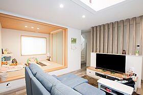 株式会社土屋ホーム 東日本営業本部の施工事例「1.5階のワンモアには主人の”趣味の部屋”を設置したお家」の画像1