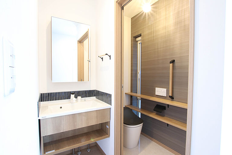 株式会社土屋ホーム 東日本営業本部の公式画像_トイレ5