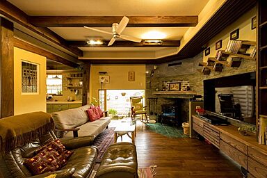 有限会社藤見工務店の施工事例「南欧風アンティークデザインの家」の画像