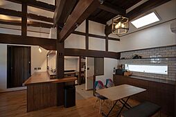 有限会社藤見工務店の施工事例「自然素材の温かみ、古民家再生の家」の画像