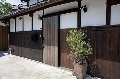 有限会社藤見工務店の施工事例「自然素材の温かみ、古民家再生の家」の画像2