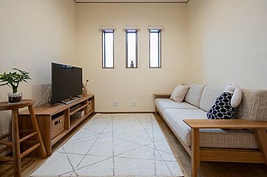 有限会社藤見工務店の施工事例「家族とともに猫も過ごす木の家」の画像4