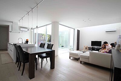 シンプルモダンスタイルのリビング 株式会社タイコーアーキテクトの事例画像