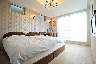 株式会社タイコーアーキテクトの施工事例「中庭とビルトインガレージのあるロの字型住宅」の画像5