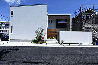 株式会社タイコーアーキテクトの施工事例「中庭を囲むL字型のパッシブデザイン住宅」の画像