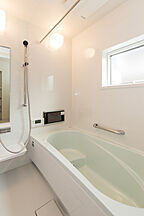 シンプルモダンスタイルの浴室 株式会社サイエンスLDホームの事例画像