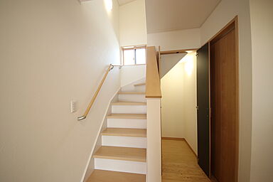 株式会社国分ハウジング 姶良店の施工事例「解放感抜群の平屋の家 【垂水市 K様邸】」の画像4