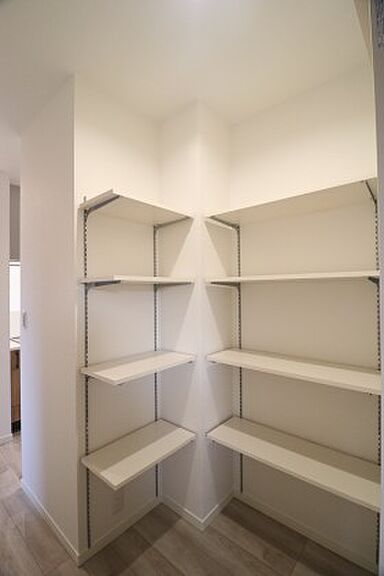 株式会社国分ハウジング 姶良店の施工事例「木目調の外観とフリースペースが魅力的な平屋の家 【日置市伊集院町 O様邸】」の画像5