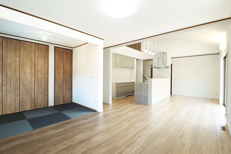 国分ハウジング 薩摩川内店の公式画像_リビング3