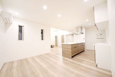 シンプルモダンスタイルのリビング 株式会社国分ハウジングの事例画像