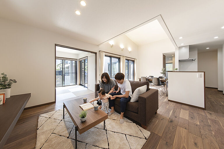 株式会社東海住宅 エンジョイホームの公式画像_リビング2