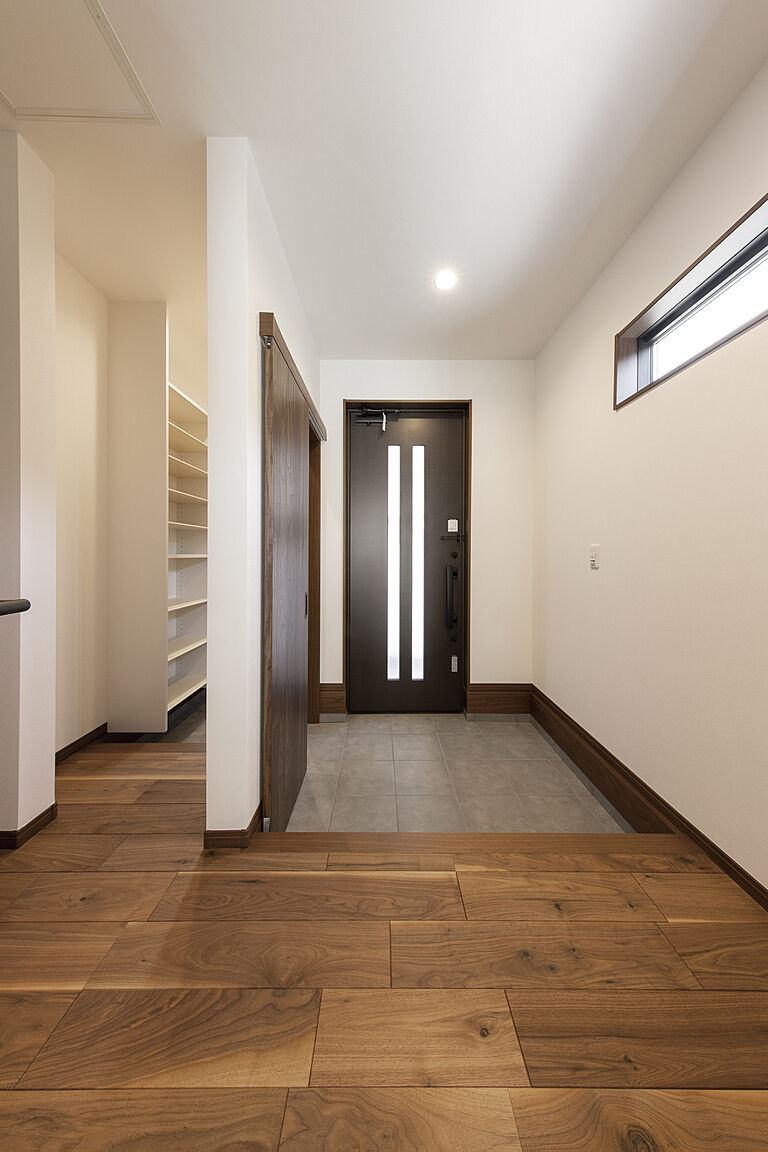 株式会社東海住宅 エンジョイホームの公式画像_玄関9