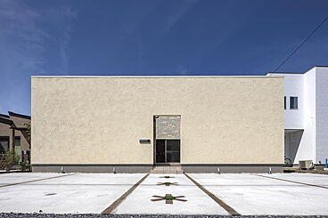 株式会社東海住宅 エンジョイホームの施工事例「家族との時間を徹底的に楽しむ!タイルデッキのある平屋」の画像