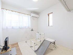 株式会社東海住宅 エンジョイホームの施工事例「【東海村】ナチュラルスタイル|ゆるやかな片流れ屋根と丸窓がかわいい平屋」の画像7
