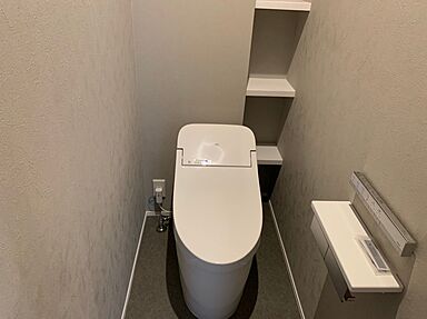 東宝ホーム株式会社 熊本支店の施工事例「重厚感とナチュラルデザインを兼ね備えた邸宅」の画像6