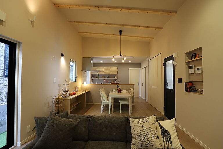 重松建設株式会社の公式画像_リビング2