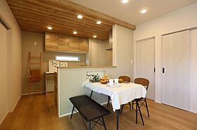 重松建設株式会社の施工事例「笑顔あふれるスキップフロアのある家」の画像2