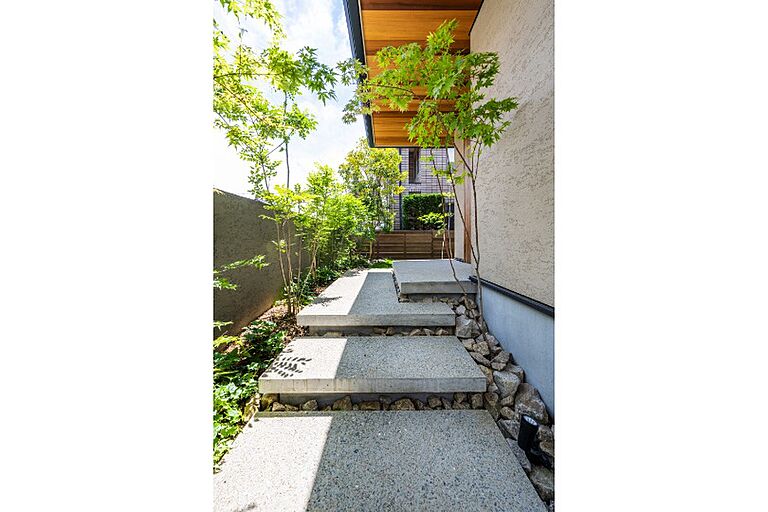 株式会社 伊田工務店の公式画像_玄関7