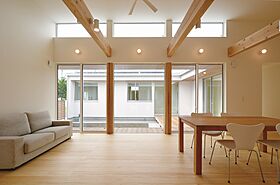 株式会社フラットホームの施工事例「【平屋の家 one-story】コの字型の建物形状を活かした平屋」の画像1