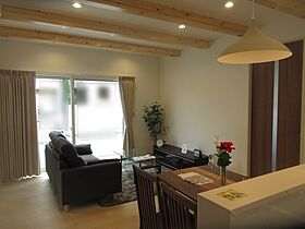 株式会社フラットホームの施工事例「家族が中心に集まる家」の画像1