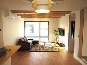 株式会社フラットホームの施工事例「水平ラインの直線が美しい平屋の家」の画像1