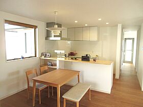 株式会社フラットホームの施工事例「水平ラインの直線が美しい平屋の家」の画像2