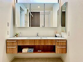 株式会社フラットホームの施工事例「水平ラインの直線が美しい平屋の家」の画像4