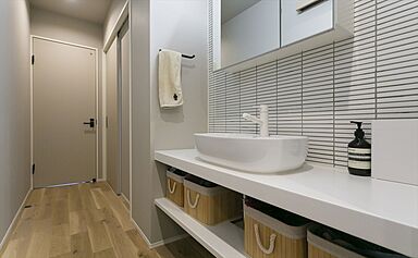 株式会社Lib Work 大分店の施工事例「家事がラクな動線を実現。やわらかなカフェ風の平屋」の画像8