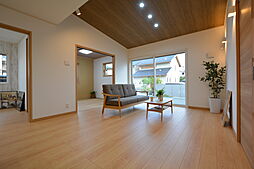 内藤ホームの施工事例「勾配天井のある平屋」の画像