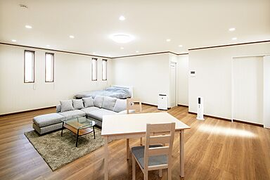 内藤ホームの施工事例「美容室併用住宅 耐震住宅テクノストラクチャー」の画像5