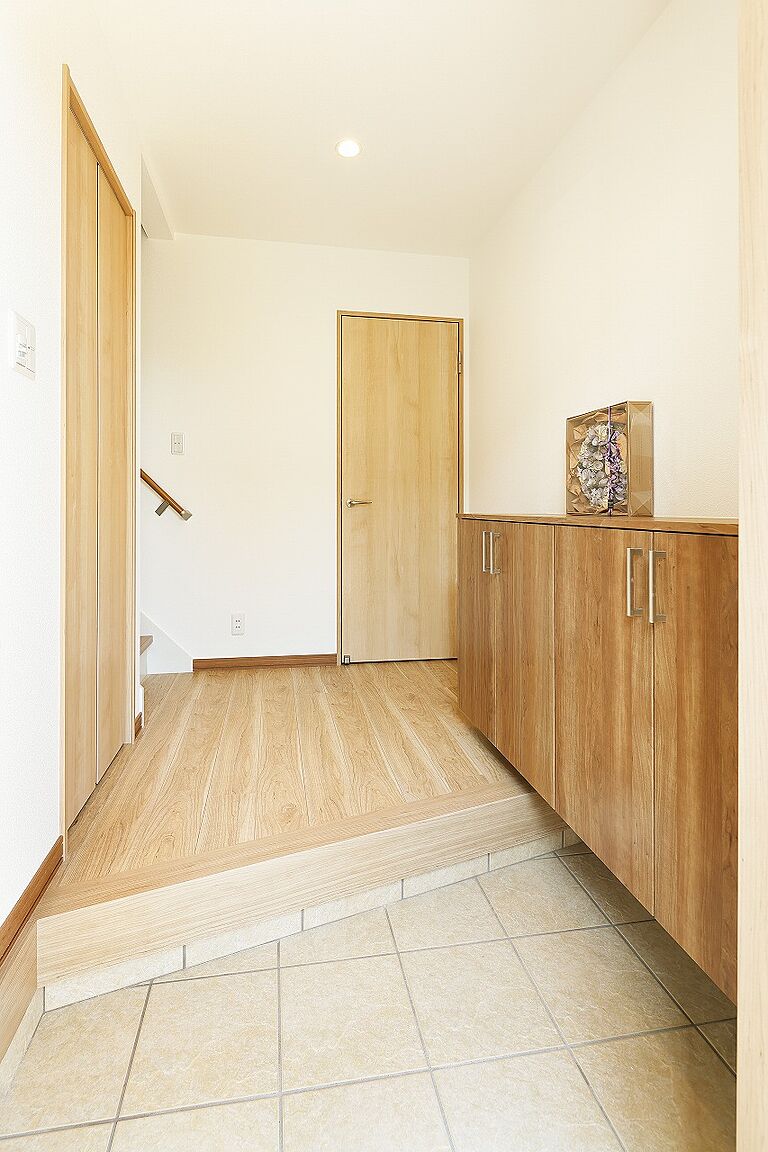 内藤ホームの公式画像_玄関4