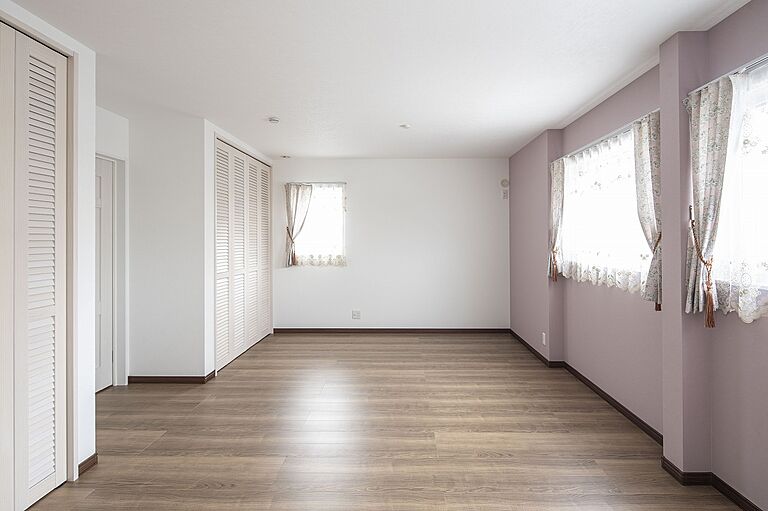 内藤ホームの公式画像_洋室4