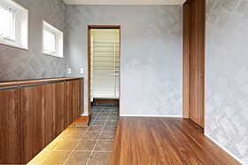 内藤ホームの施工事例「平屋風2階建ての家 耐震住宅テクノストラクチャー」の画像1