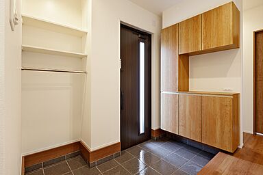 内藤ホームの施工事例「ホワイトが映える平屋 耐震住宅テクノストラクチャー」の画像2