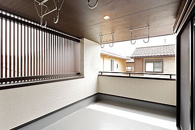 内藤ホームの施工事例「シャープでモダンな家 耐震住宅テクノストラクチャー」の画像10