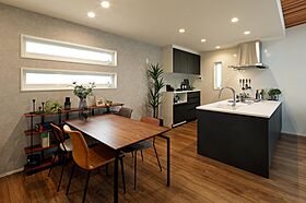 内藤ホームの施工事例「ビルトインガレージのある平屋」の画像3