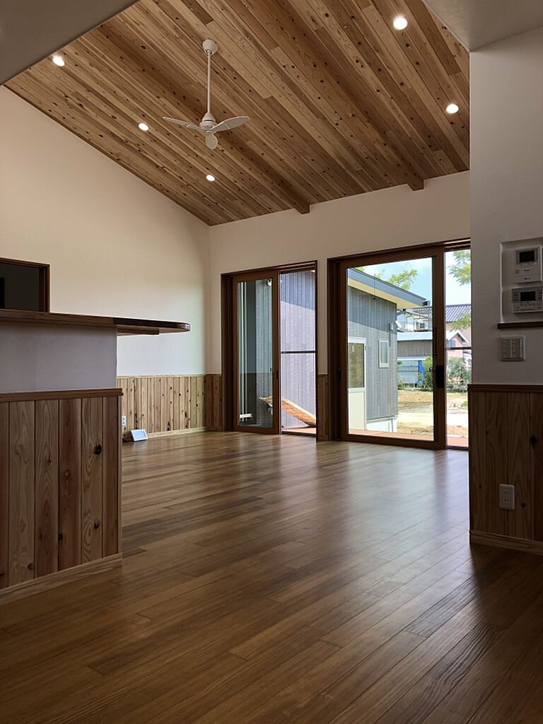 株式会社プレースホーム福岡店の公式画像_リビング3