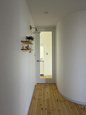 株式会社プレースホームの施工事例「モダンな外壁に包まれたナチュラルカントリーな暮らし。」の画像1