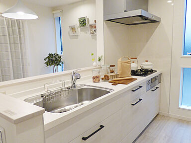 株式会社秀建の施工事例「穏やかな光あふれる ふんわりフェミニン・北欧style」の画像2