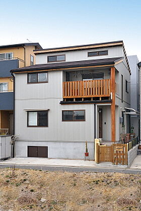 トヨキタホームの施工事例「外断熱、無垢の家」のメイン画像